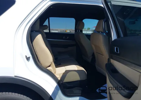 2017 Ford Explorer z USA, uszkodzony, nr VIN 1FM5K7BHXHGB07213